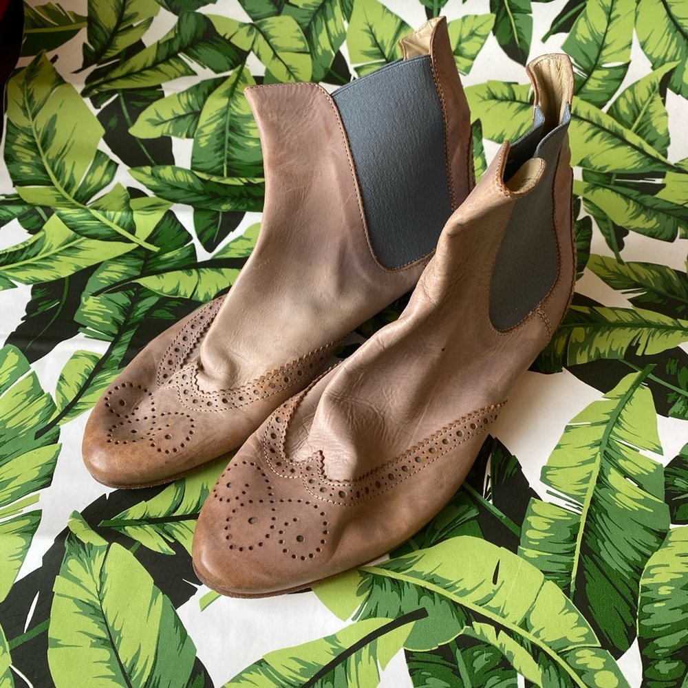 AGL Tan Leather Oxford Style Chelsea Ankle Boots
